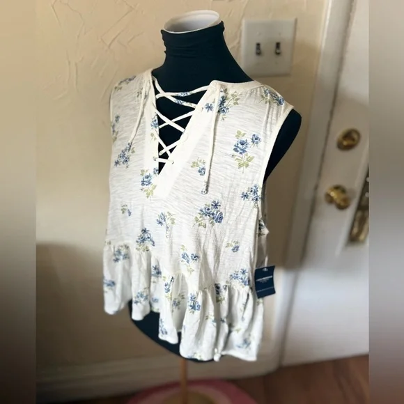 Lucky Brand Floral Lace-Up Tank - White and Blue - Picture 2 of 6